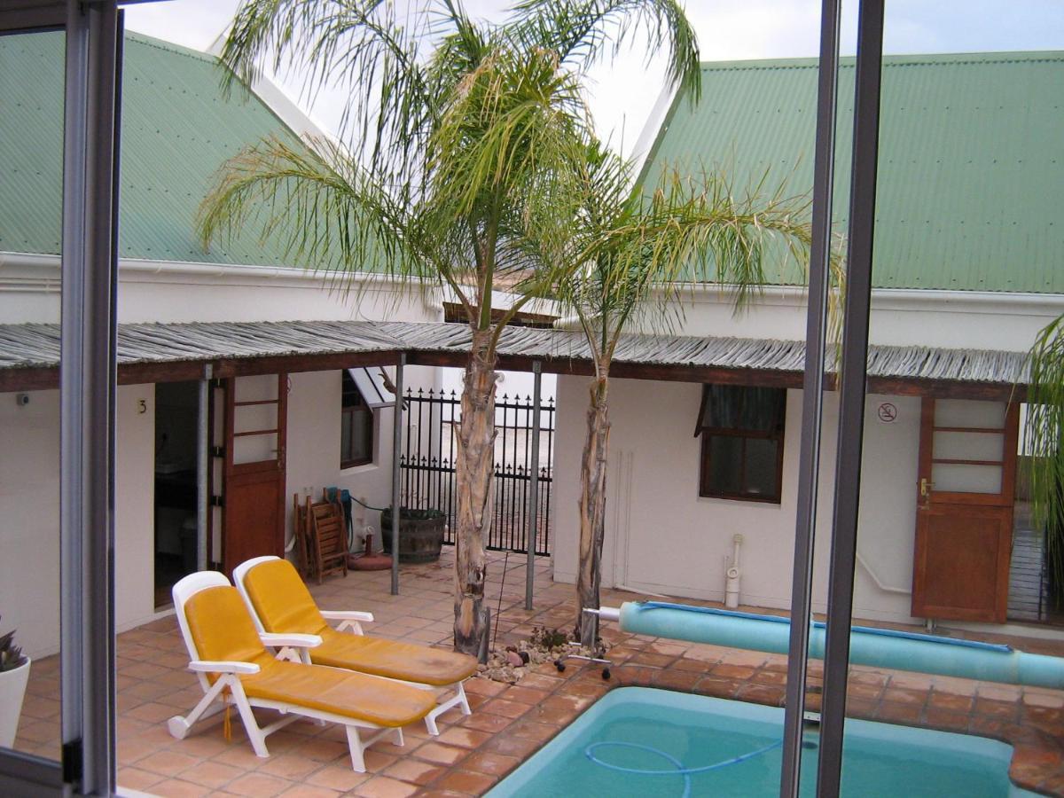 Hotel Aant Dorpseind à Vanrhynsdorp Extérieur photo